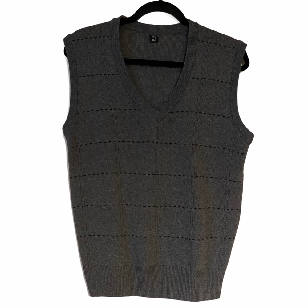 Men’s Grey V Neck Knit Pullover Vest Medium